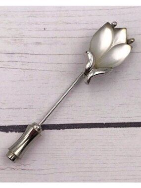Whiting & Davis Frosted Tulip Stick pin Silver-tone Faux Pearl Petals Cap